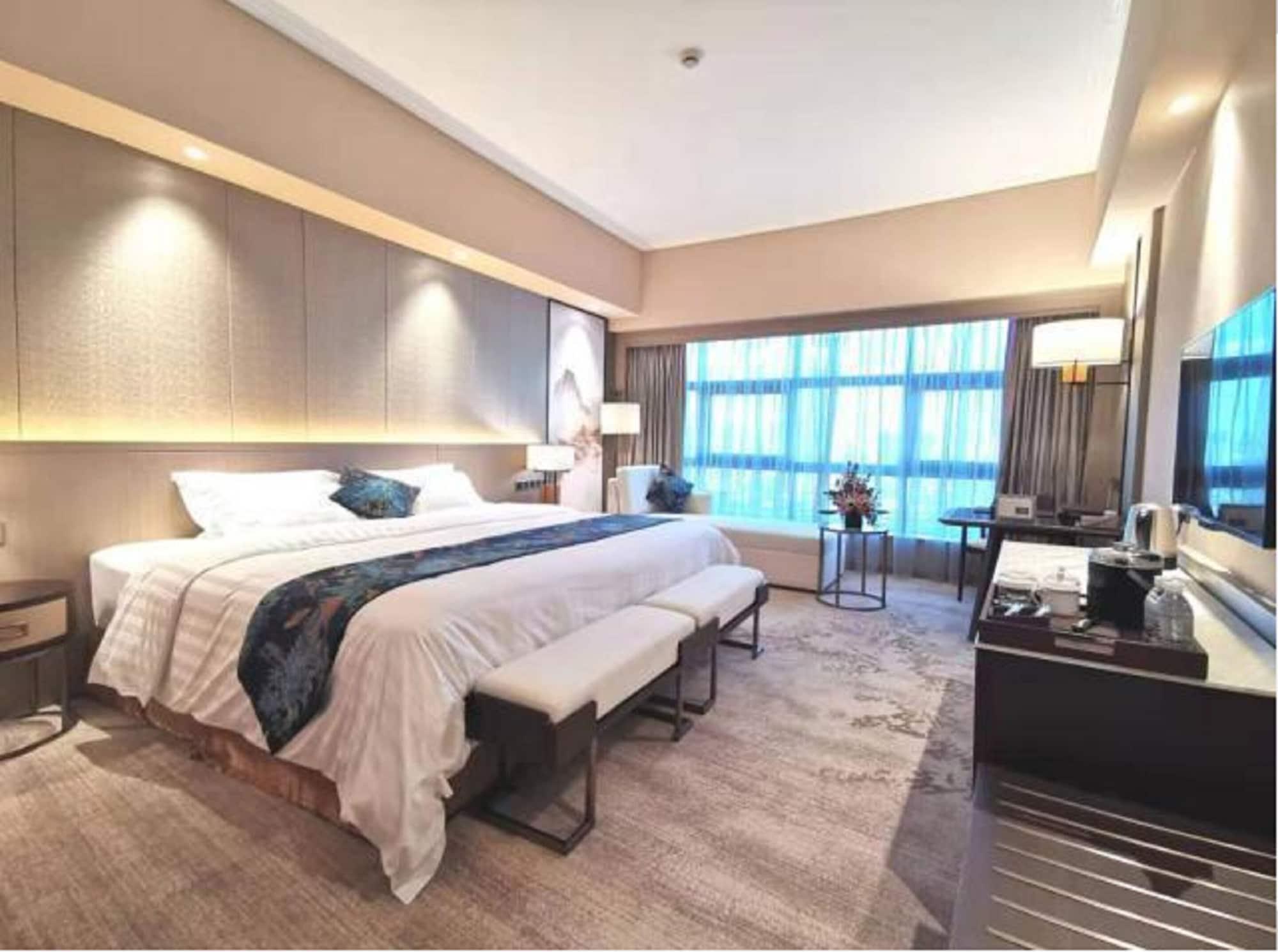 Jin Jiang Pine City Hotel Shanghai Exterior photo