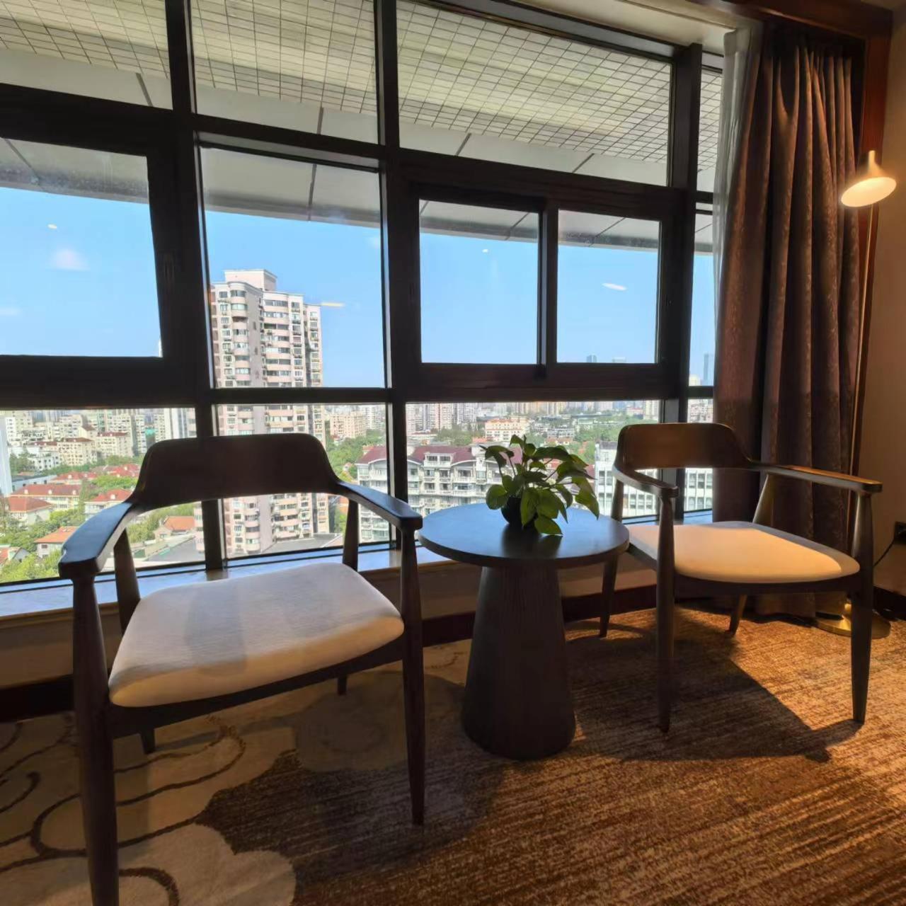 Jin Jiang Pine City Hotel Shanghai Exterior photo