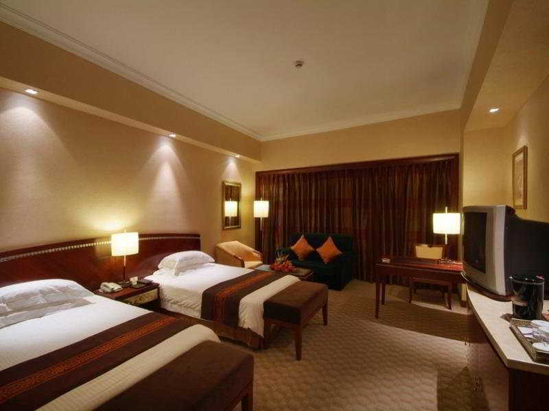 Jin Jiang Pine City Hotel Shanghai Exterior photo